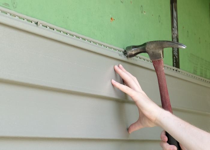How to Install Vinyl Siding in 21 Steps - Siding Authority